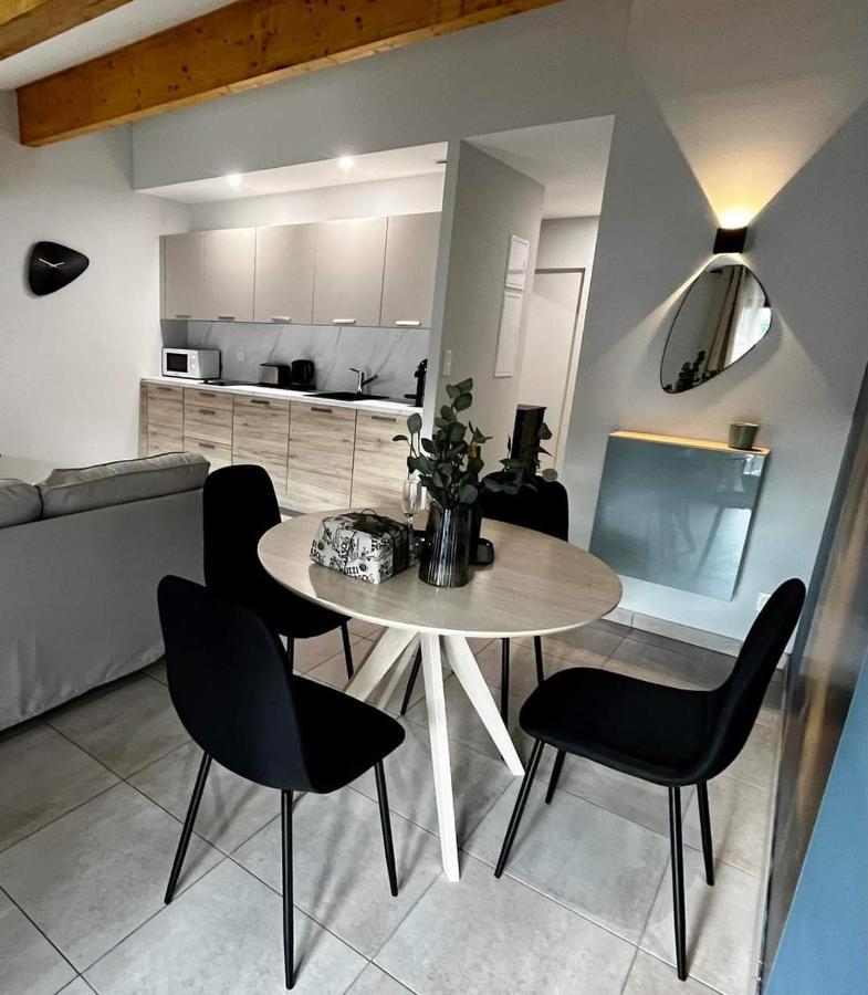 Les Demoiselles De La Tour ! Apartamento Carcassonne Exterior foto